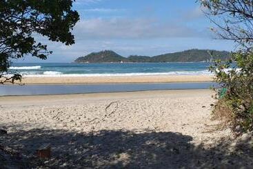 Отель Pousada Old Beach