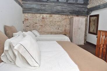 هتل Puertas De Cartagena