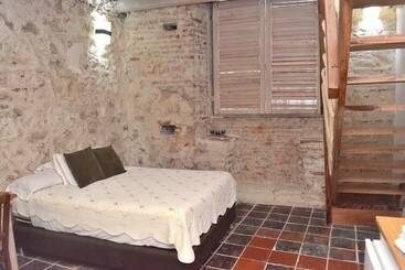هتل Puertas De Cartagena