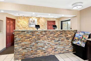 هتل Quality Inn
