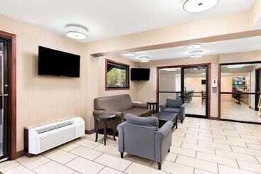 هتل Quality Inn
