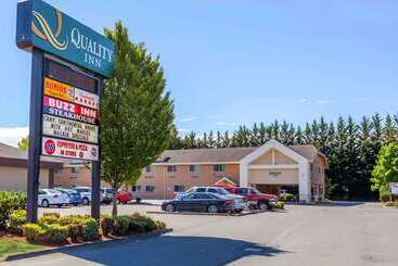 هتل Quality Inn Near Seattle Premium Outlets