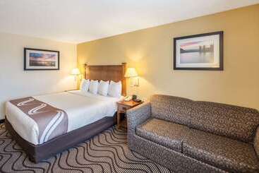 هتل Quality Inn & Suites Coeur d'Alene