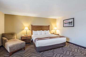 هتل Quality Inn & Suites Coeur d'Alene