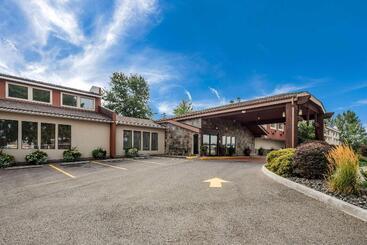 هتل Quality Inn & Suites Coeur d'Alene