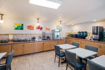 هتل Quality Inn & Suites Coeur d'Alene