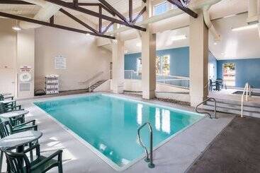 هتل Quality Inn & Suites Coeur d'Alene