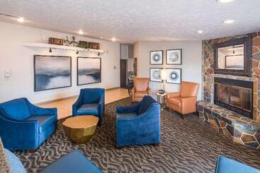هتل Quality Inn & Suites Coeur d'Alene