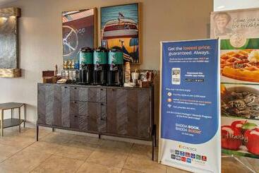 هتل Quality Inn & Suites Coeur d'Alene