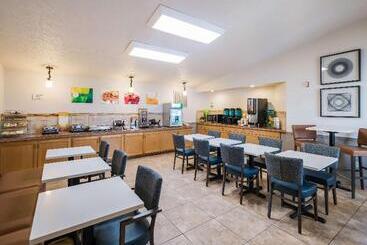 هتل Quality Inn & Suites Coeur d'Alene