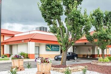 هتل Quality Inn & Suites Kansas City I435n Near Sports Complex