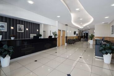هتل Rydges Mackay Suites