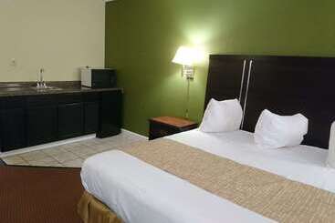 هتل Travelodge By Wyndham Knoxville East