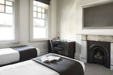 Vulcan Hotel Sydney