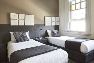 Vulcan Hotel Sydney