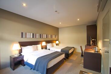Vulcan Hotel Sydney