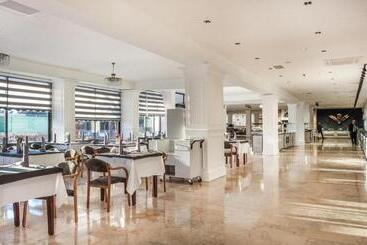 Kirbiyik Resort Hotel   All Inclusive