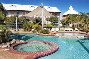 Mercure Bunbury Sanctuary Golf Resort