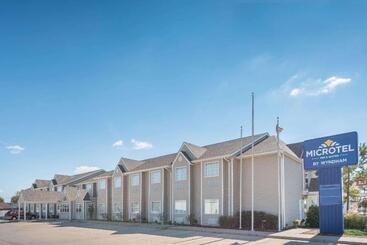 Microtel Inn & Suites By Wyndham Altus - Altus