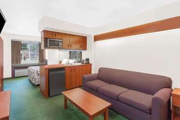 Microtel Inn & Suites By Wyndham Wellton