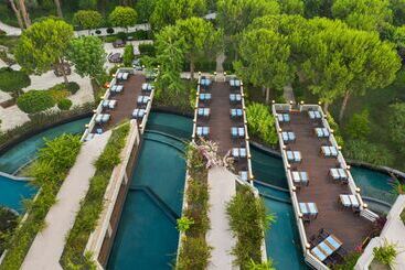 Susesi Luxury Resort
