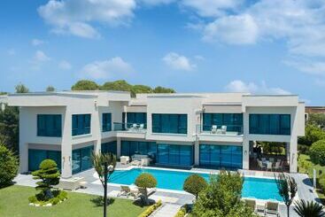Susesi Luxury Resort