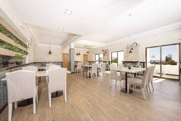 Ukino Terrace Algarve