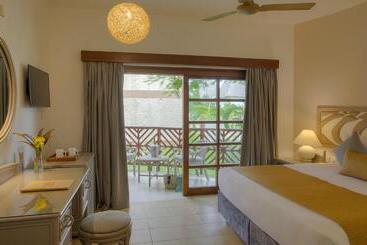 Neptune Village Beach Resort & Spa All Inclusive