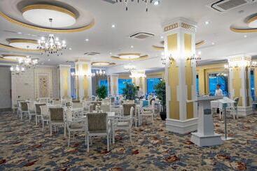 Crystal Tat Beach Golf Resort & Spa - Ultimate All Inclusive