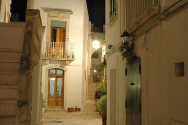 هتل Albergo Diffuso Sotto Le Cummerse
