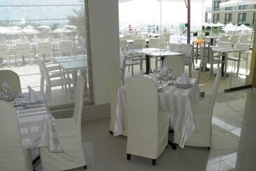 酒店 Byala Beach Resort