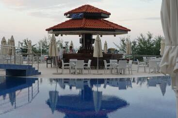 酒店 Byala Beach Resort