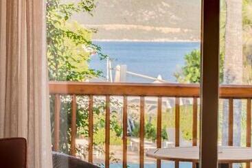 هتل Divan Bodrum Palmira