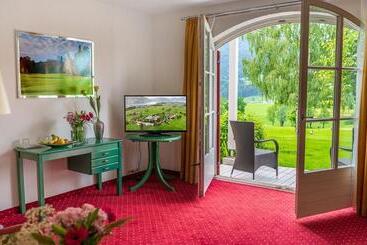 هتل Drachenwand   Mondsee