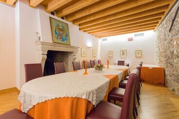 Grand Hotel Entourage   Palazzo Strassoldo - Gorizia