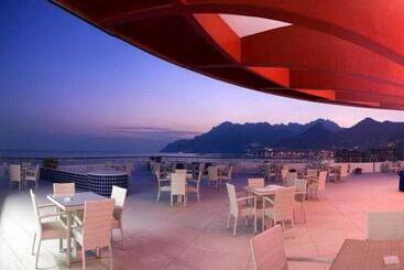Grand Hotel Salerno