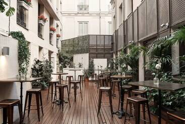 Hospes Puerta De Alcalá, A Member Of Design Hotels