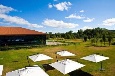 هتل Iberik Augas Santas Balneario & Golf