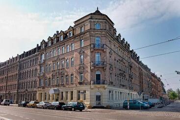 هتل Ibis Styles Dresden Neustadt