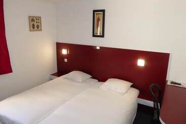 هتل Le Cosy Blois Villebarou