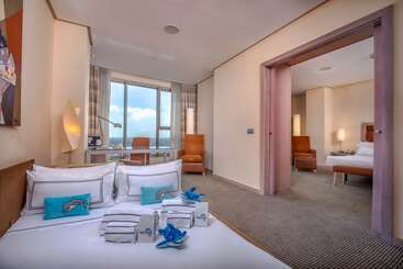 هتل Meliá Valencia