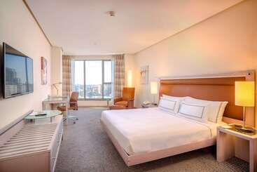 هتل Meliá Valencia