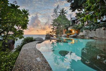 هتل Mom Tri S Villa Royale   Sha Plus