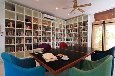 هتل Mom Tri S Villa Royale   Sha Plus