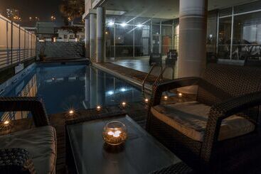 هتل NH Antofagasta