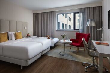 Avani Frankfurt City Hotel Previously Nh Collection Frankfurt City