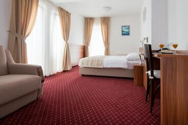 هتل Villa Nova