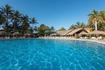 هتل Occidental Tamarindo All Inclusive