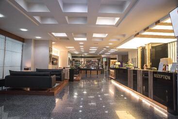 هتل Radon Plaza