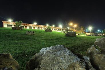 هتل Relais Masseria Serritella